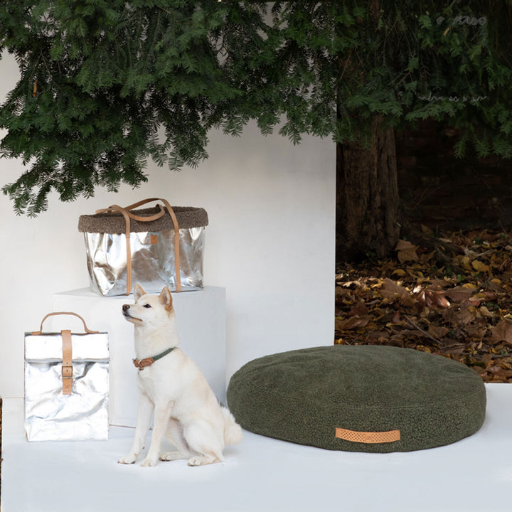 Fulvio Boucle Wool Round Dog Bed